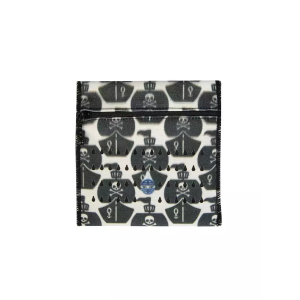 Cooling wallet for insulin, travel case with skull design, keeps meds chilled through water evaporation.